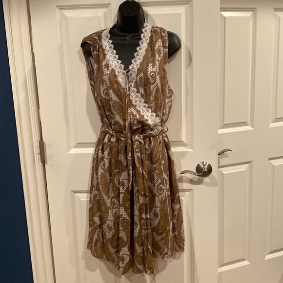 Suzanne Betro Dresses & Skirts - 1X Suzanne Betro surplus Faux Wrap Dress - New with tags